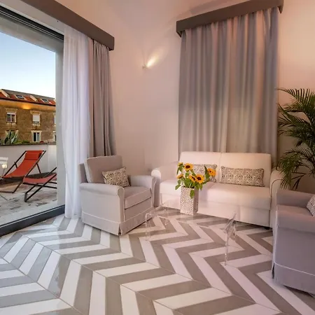 Sorrentovibes - Luxury With Terrace Apartment